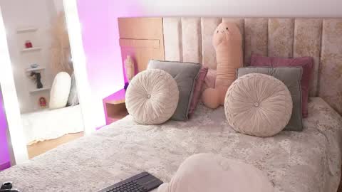 Snapshot of millarousse1 chatting on 04/08/26, 01:05 erika rf99 online show from 04/08/26, 01:05