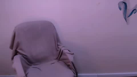 Milla online show from 06/09/26, 12:17