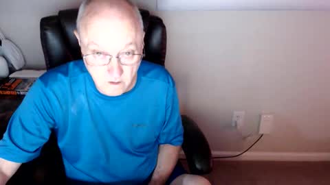 Snapshot of millenium0129 chatting on 05/29/26, 12:41 millenium0129 online show from 05/29/26, 12:41