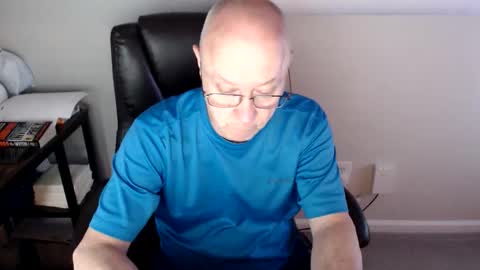 Snapshot of millenium0129 chatting on 06/07/26, 12:37 millenium0129 online show from 06/07/26, 12:37