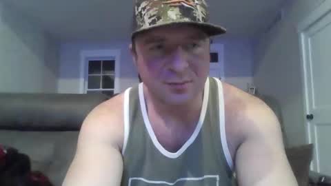 Snapshot of millertimenow34 chatting on 02/07/26, 02:15 millertime feet bigcock hairy straight muscles online show from 02/07/26, 02:15