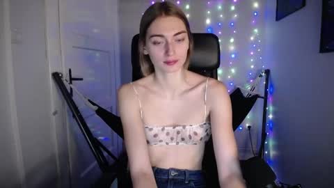 Snapshot of millie_lacroix chatting on 12/05/24, 04:34 millie_lacroix online show from 12/05/24, 04:34