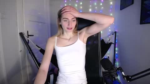 Snapshot of millie_lacroix chatting on 12/11/24, 03:37 millie_lacroix online show from 12/11/24, 03:37