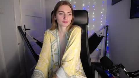 Snapshot of millie_lacroix chatting on 12/12/24, 05:15 millie_lacroix online show from 12/12/24, 05:15