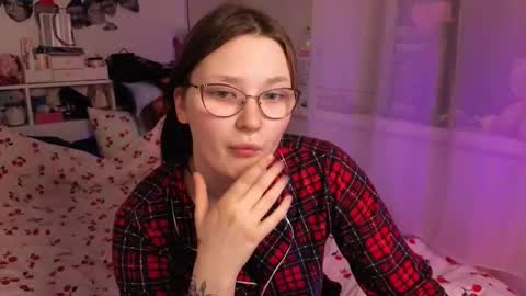 Snapshot of milliedoll chatting on 02/22/26, 02:48 Millie online show from 02/22/26, 02:48