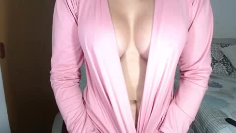 Milly online show from 10/24/25, 01:03