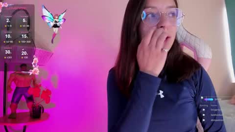 Snapshot of milly_kenner chatting on 11/26/25, 06:20 MILLY online show from 11/26/25, 06:20