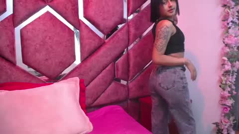 Milly Print online show from 02/20/25, 02:40