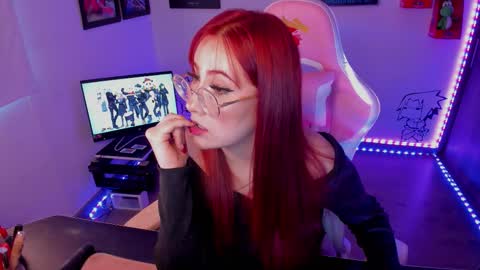 Monkey D Maddie online show from 09/25/25, 10:46