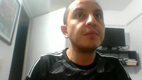 milo2024 online show from 10/22/25, 08:25