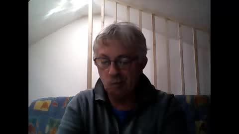 Snapshot of milu72 chatting on 12/14/24, 04:09 milu72 online show from 12/14/24, 04:09