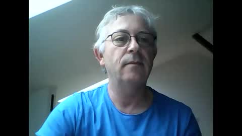 Snapshot of milu72 chatting on 12/24/24, 03:26 milu72 online show from 12/24/24, 03:26