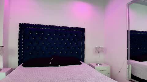 Snapshot of milu_ballmer chatting on 09/19/25, 06:19 Milu ballmer online show from 09/19/25, 06:19