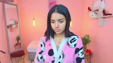 milu_carbajal_x online show from 12/20/25, 09:33
