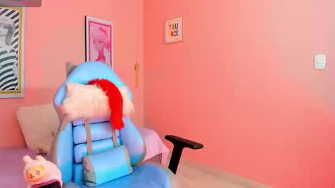 milu_carbajal_x online show from 02/24/26, 04:10