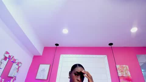 Snapshot of milu_rousse chatting on 07/22/26, 02:36 delicious chocolate online show from 07/22/26, 02:36