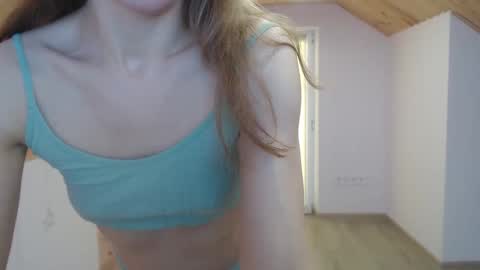 milusea online show from 02/22/25, 12:51