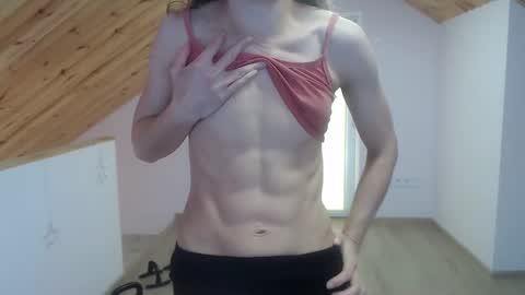 milusea online show from 09/22/25, 11:34