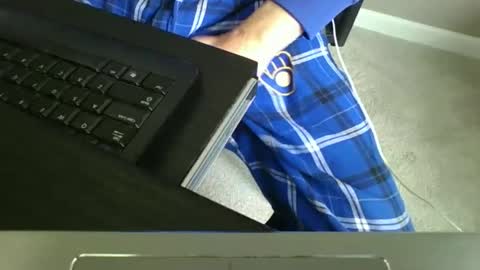 milwaukeebadger24 online show from 01/22/25, 05:17