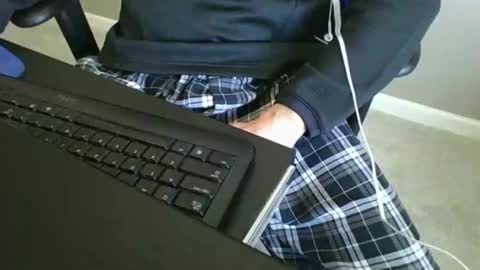 milwaukeebadger24 online show from 02/21/25, 07:54