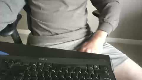 milwaukeebadger24 online show from 10/17/25, 01:57