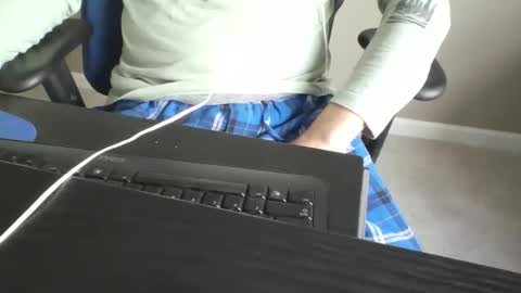 milwaukeebadger24 online show from 12/05/25, 03:30