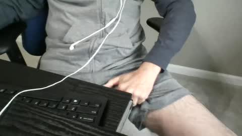 milwaukeebadger24 online show from 06/17/26, 12:40