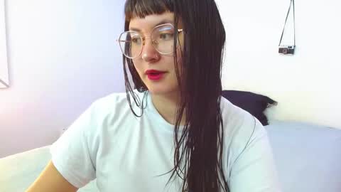 mily_baker online show from 12/06/24, 06:17