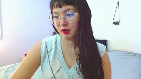 mily_baker online show from 12/09/24, 07:18