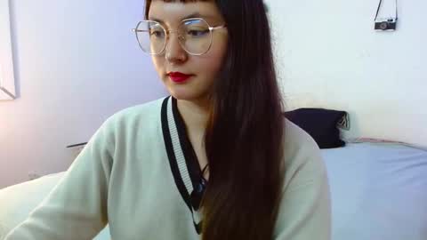 mily_baker online show from 12/27/24, 05:59