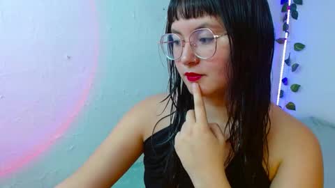 mily_baker online show from 02/13/25, 06:27