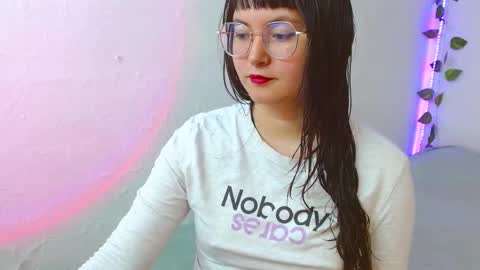 mily_baker online show from 02/17/25, 06:48