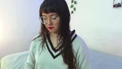 mily_baker online show from 02/27/25, 09:36