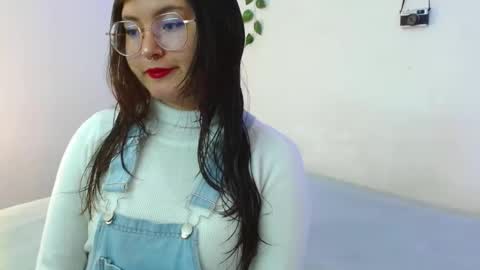 mily_baker online show from 03/12/25, 06:22