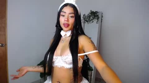 Snapshot of mily_ortiz chatting on 10/30/25, 02:51 Mily Ortiz online show from 10/30/25, 02:51