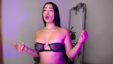 Snapshot of mily_ortiz chatting on 02/12/26, 03:51 Mily Ortiz online show from 02/12/26, 03:51