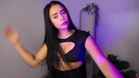 Snapshot of mily_ortiz chatting on 03/05/26, 04:25 Mily Ortiz online show from 03/05/26, 04:25