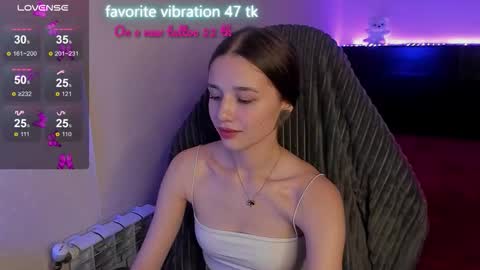 Snapshot of milyamess chatting on 09/30/25, 05:18 Emily online show from 09/30/25, 05:18