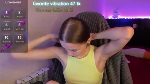 Snapshot of milyamess chatting on 10/18/25, 06:30 Emily online show from 10/18/25, 06:30