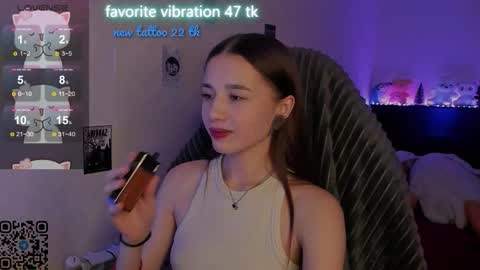 Snapshot of milyamess chatting on 12/05/25, 06:04 Emily online show from 12/05/25, 06:04