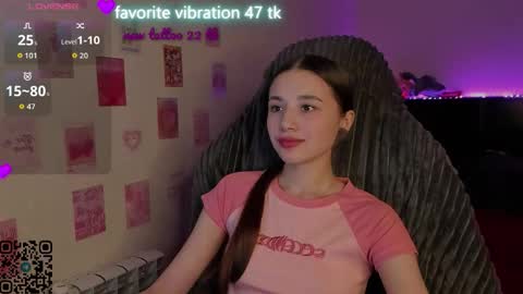 Snapshot of milyamess chatting on 02/08/26, 05:16 Emily online show from 02/08/26, 05:16