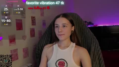 Snapshot of milyamess chatting on 02/09/26, 07:18 Emily online show from 02/09/26, 07:18