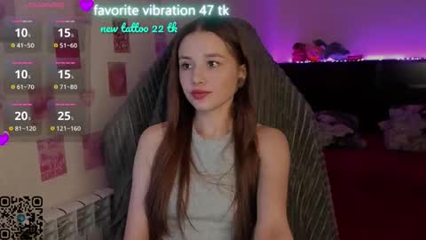 Snapshot of milyamess chatting on 02/18/26, 05:20 Emily online show from 02/18/26, 05:20