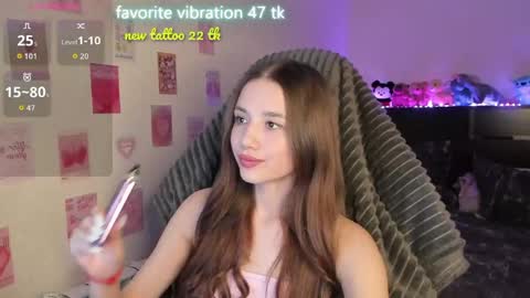 Snapshot of milyamess chatting on 05/31/26, 06:42 Emily online show from 05/31/26, 06:42