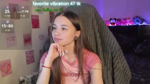 Snapshot of milyamess chatting on 06/23/26, 05:33 Emily online show from 06/23/26, 05:33