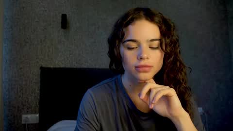 Linda online show from 09/12/25, 11:21