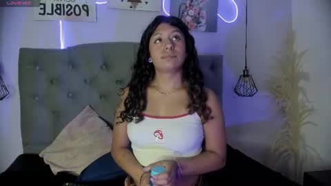 Snapshot of milyferrer chatting on 07/22/26, 02:14 Mily online show from 07/22/26, 02:14