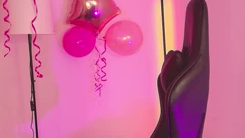 Milly  online show from 02/11/25, 03:40