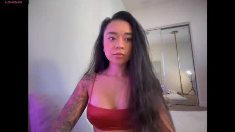 Snapshot of mimibabyxxx chatting on 11/06/25, 06:09 Mimi Baby online show from 11/06/25, 06:09