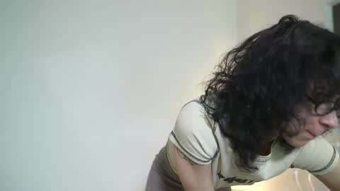  IRIS  online show from 10/28/25, 08:07